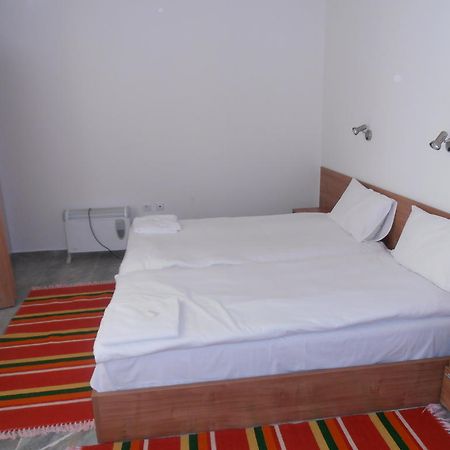פמפורובו Monastery 3 Apartments Tmf מראה חיצוני תמונה